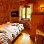 Apartmán Large Flat, 5min To Sky Slopes, Garage *