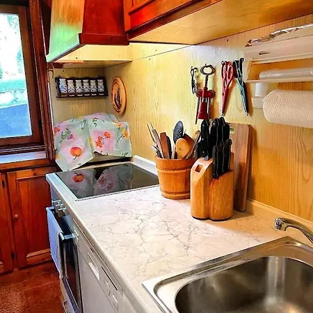 Large Flat, 5min To Sky Slopes, Garage 아파트